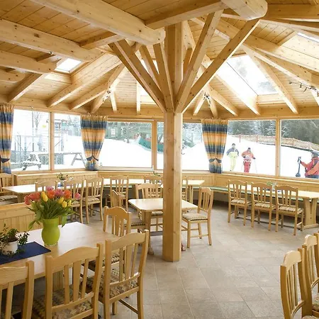 Familienhotel Moos-alm Hotel